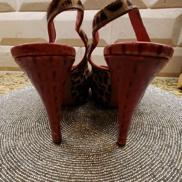 DONALD PLINER Leopard Pony Hair Slings - Size 10N - Picture 6 of 8